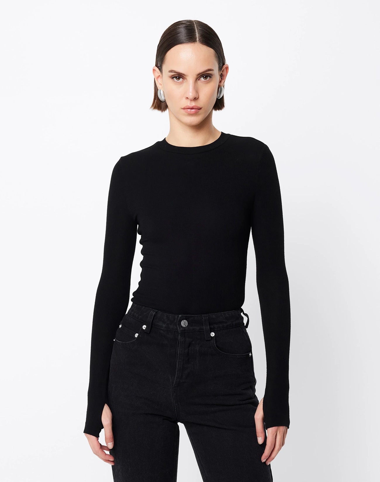 BrooklynTop_Black_Ecomm_WinterEssentials25_05