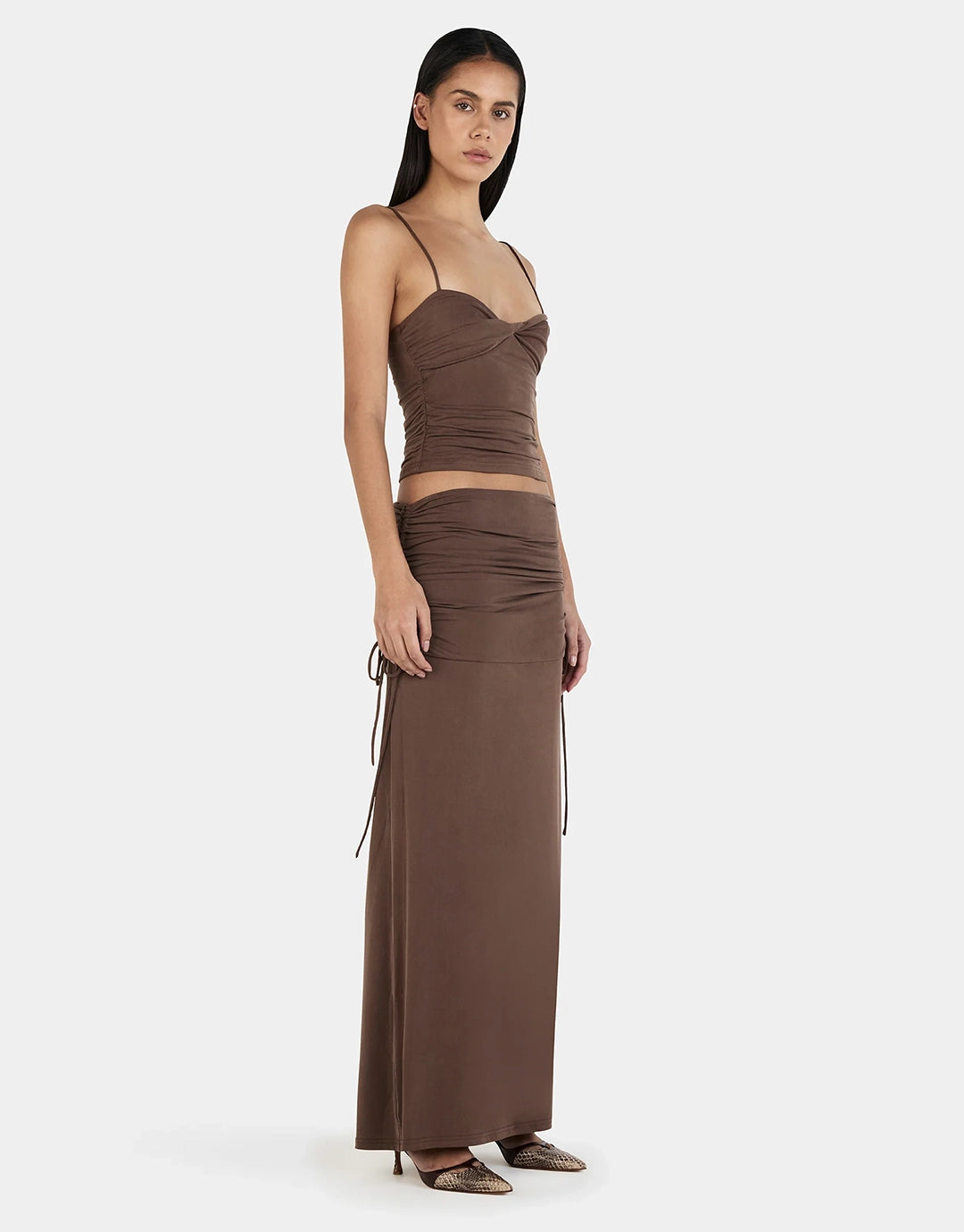 NORINATOP_CHOCOLATE_HEATHERMAXISKIRT_CHOCOLATE-07_2aa48b68-1e66-4b2f-a043-79a0e59e32a8