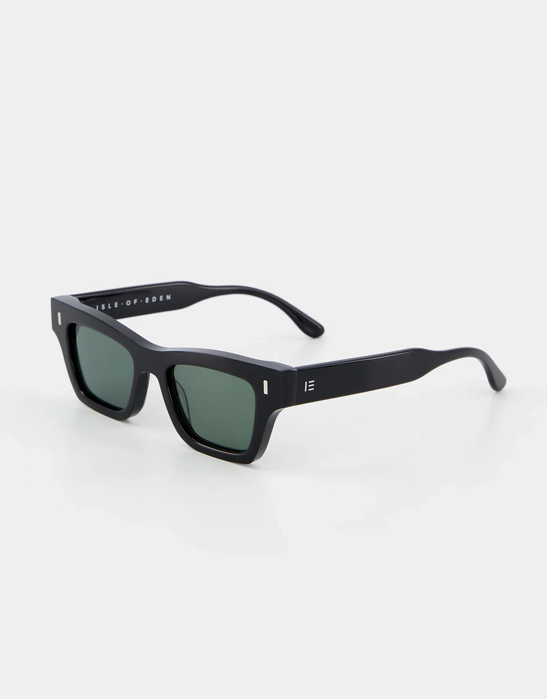 Olli-black-threequarters_3000x_c040c01a-db79-49f0-9450-bf216fe96911