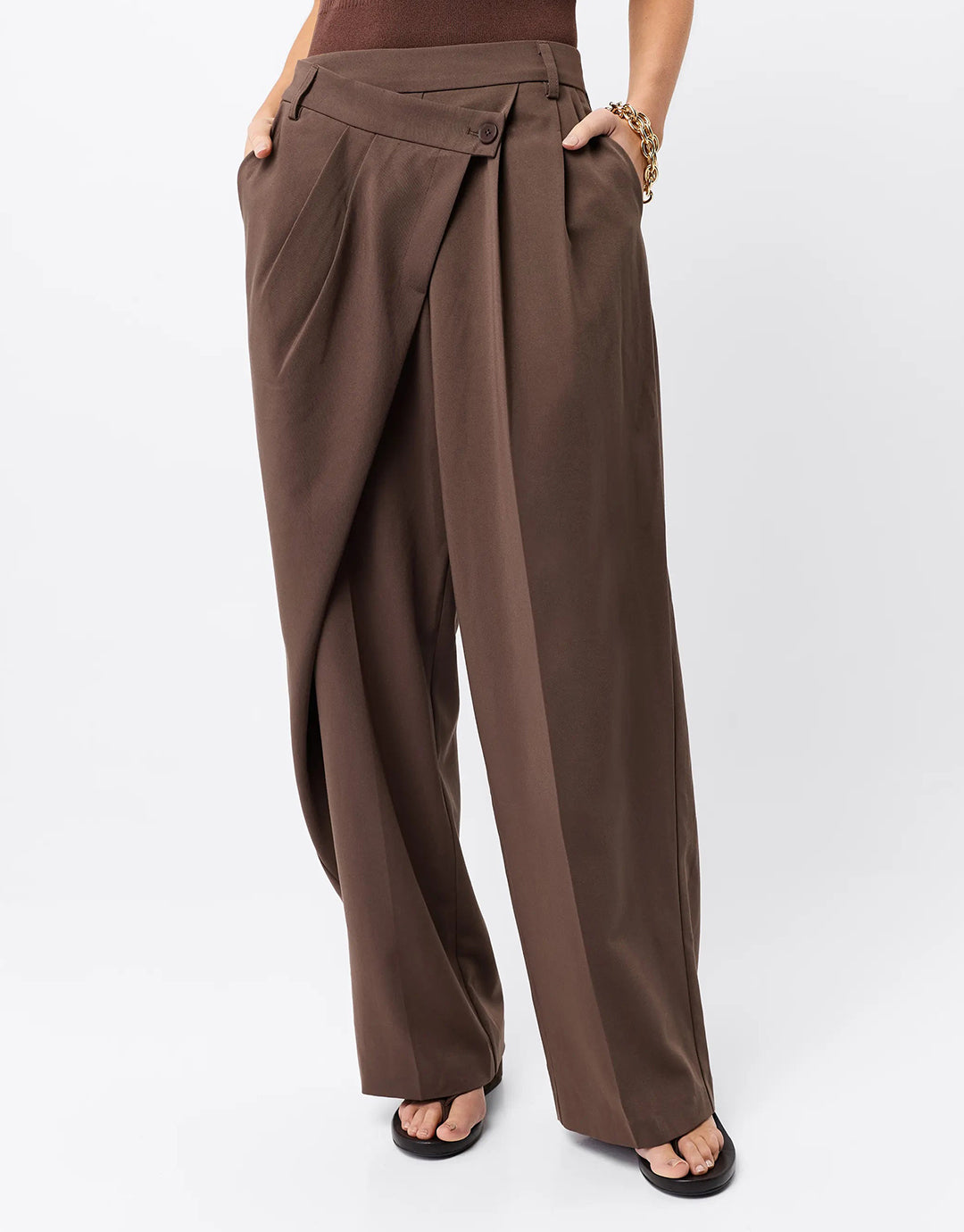 VaultPant_Mocha_Ecomm_PreFall_2026_06