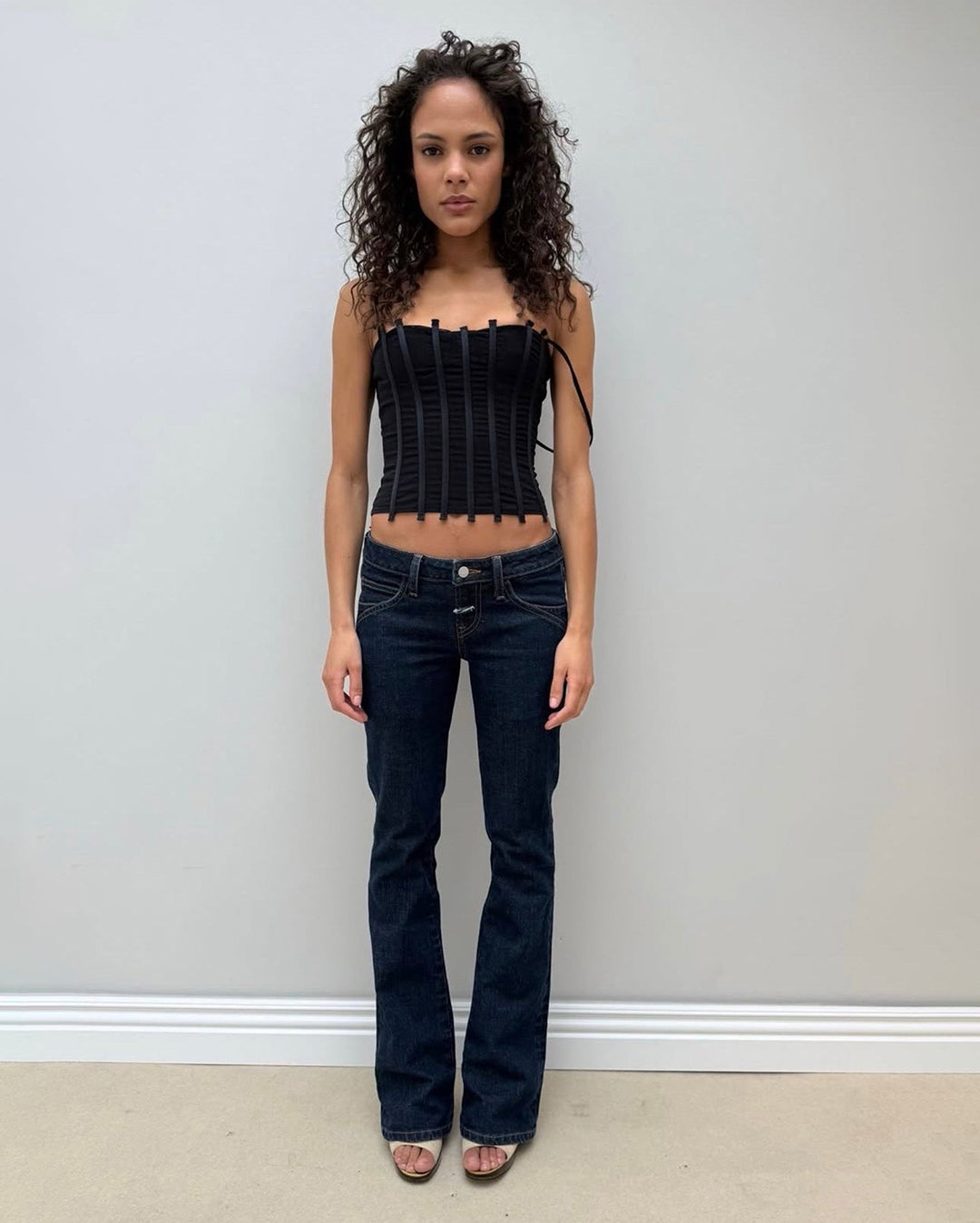 lila-corset-black-1